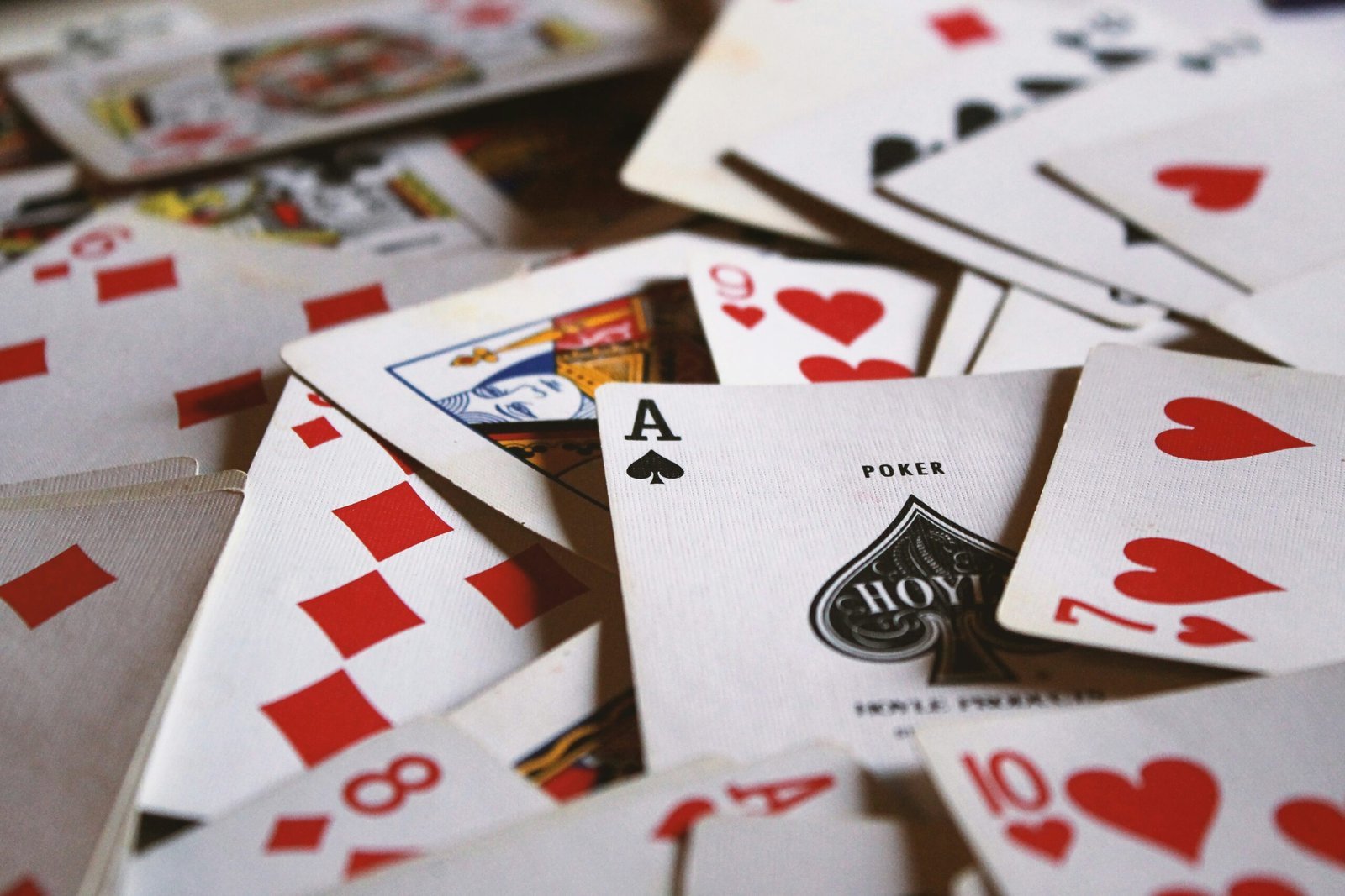 Discover the Exciting World of Online Card Games in Casinos